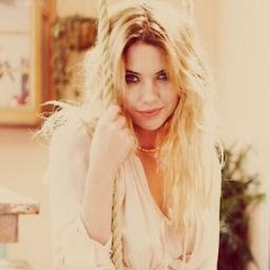 Ashley Benson